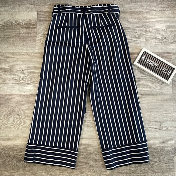 Banana Republic High Waisted Cropping Wide Led Pants - Picture 7 of 9